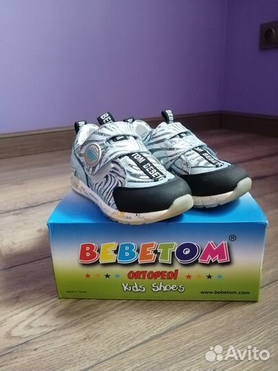 Кроссовки детские для девочек Bebetom