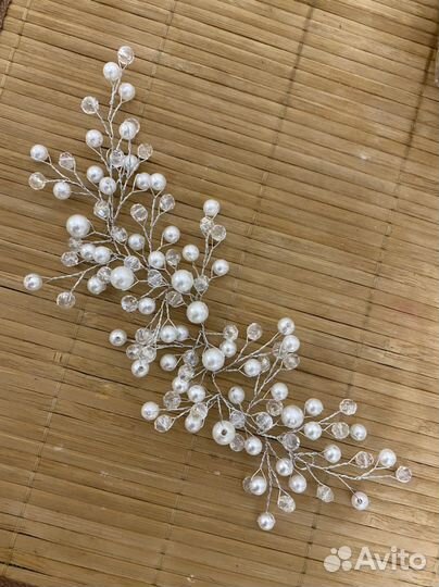 Веточка в прическу