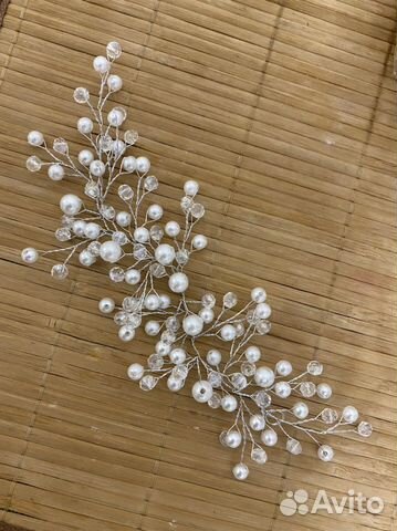 Веточка в прическу