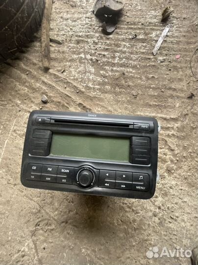 Skoda fabia 2 магнитола штатная