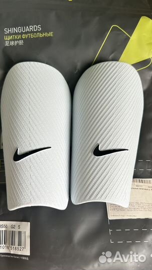 Щитки футбольные детские nike