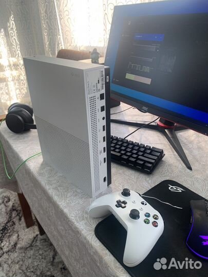 Xbox One s 1tb