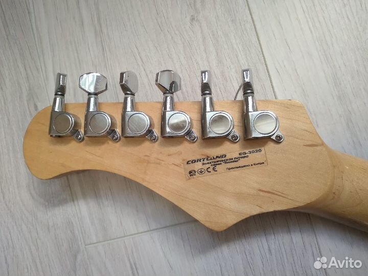 Электрогитара