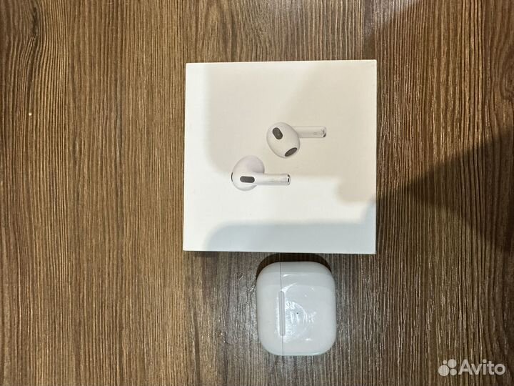 Зарядный кейс для Airpods 3