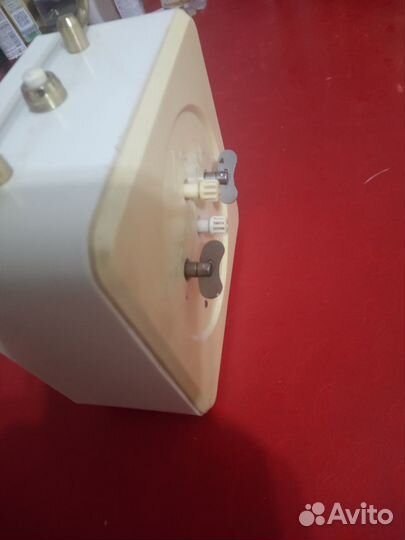 Часы будильник СССР механика янтарь