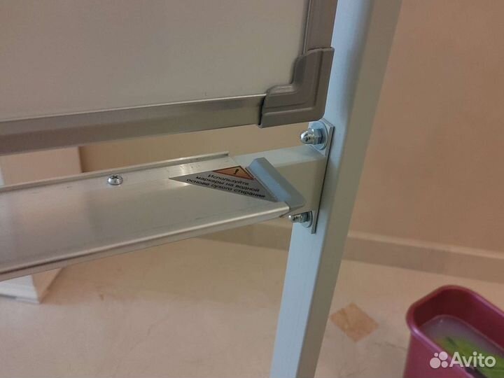 Магнитно меловая доска