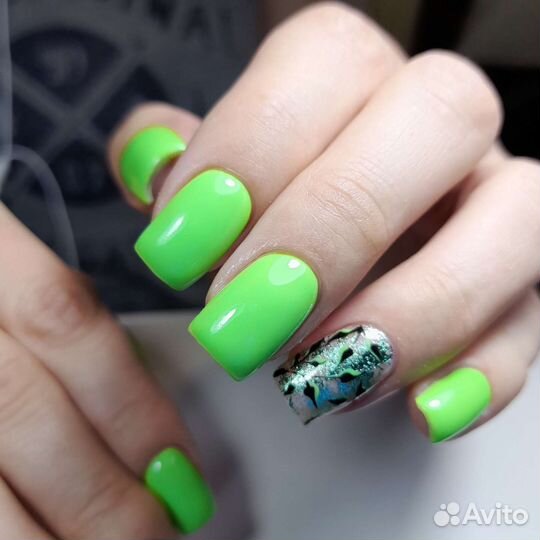 Маникюр, педикюр,пр Славы