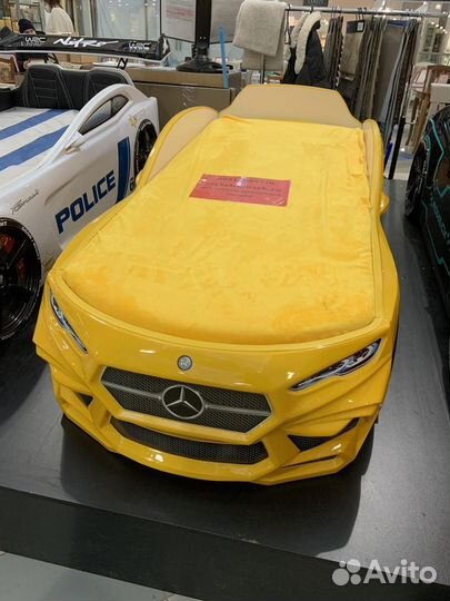 Кровать машинка