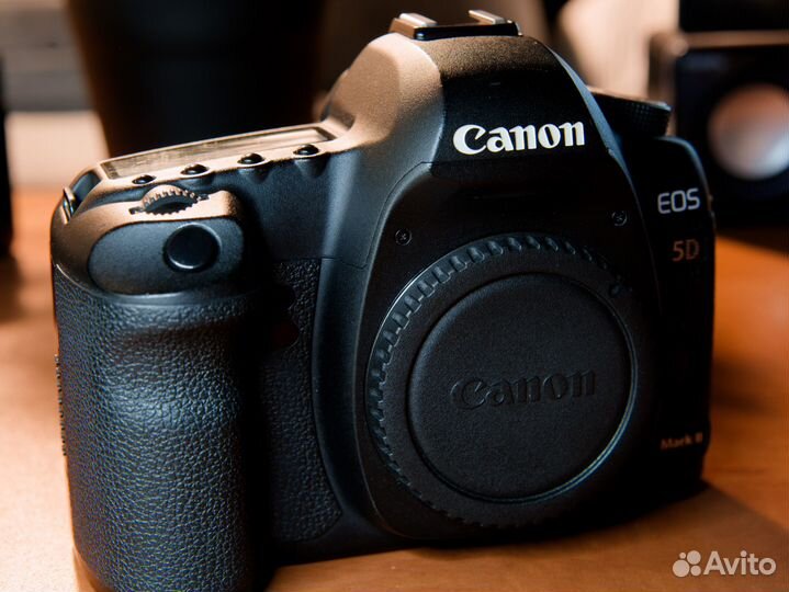 Canon EOS 5D mark II 2 полный кадр