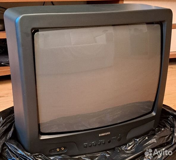 Телевизор Samsung 20 дюймов