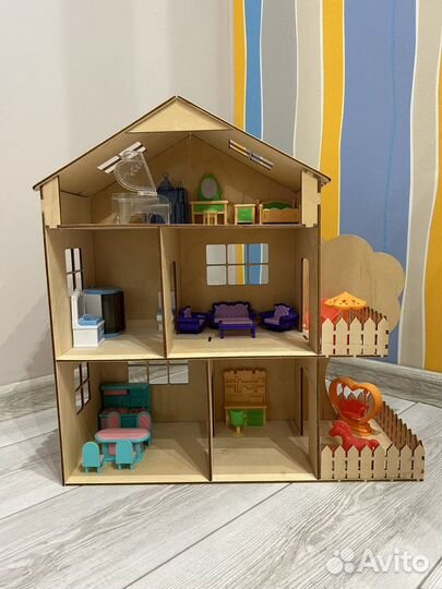 Домик кукольный деревянный с мебелью
