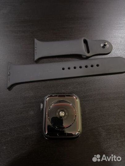 Часы apple watch se 44 mm 2022