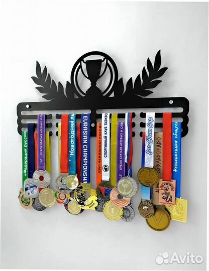 Красивая медальница