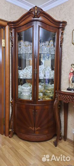 Угловой шкаф