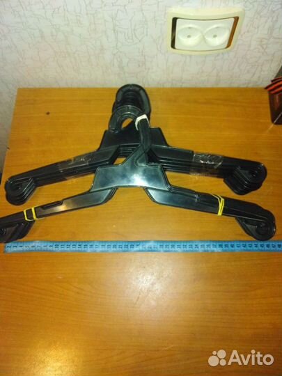 Вешалки, плечики