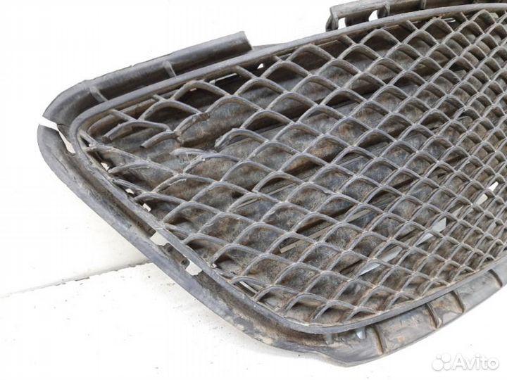 Решетка бампера передняя левая Mercedes-Benz