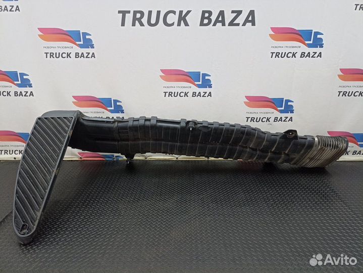 1676678 Воздухозаборник Volvo FH