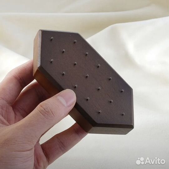 Стенд для накруток для пирсинга 14G (бук)