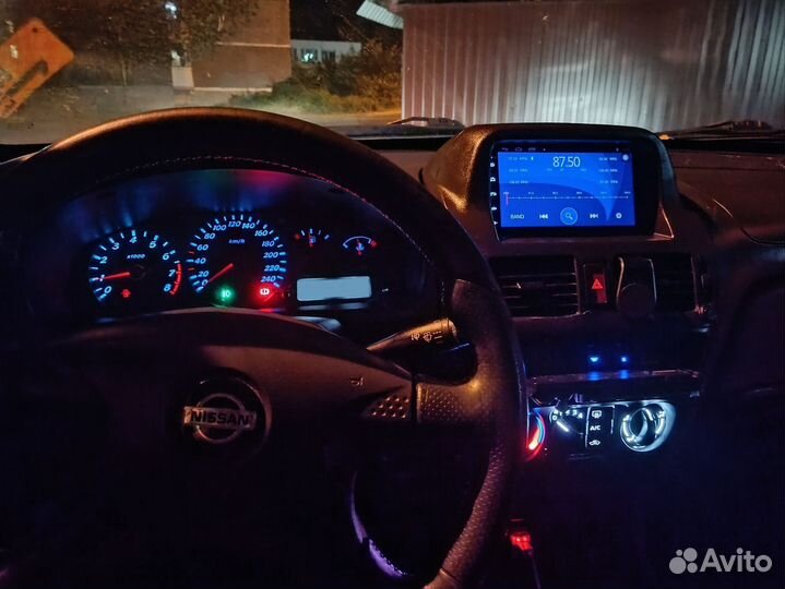 Nissan Almera, 2001