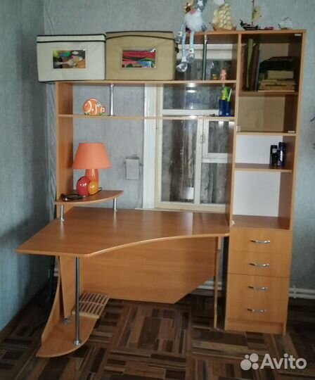 Компьютерный стол