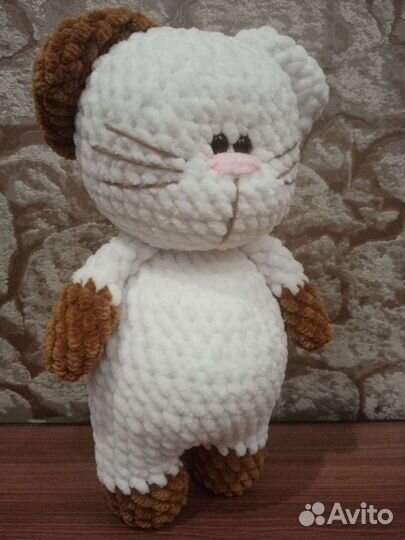 Кот игрушка