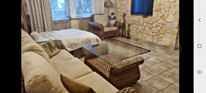 2-к. квартира, 53 м², 1/3 эт.