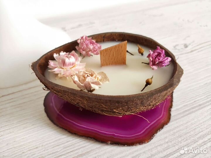 Свеча в кокосе соевая