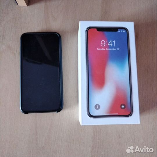 iPhone X, 256 ГБ