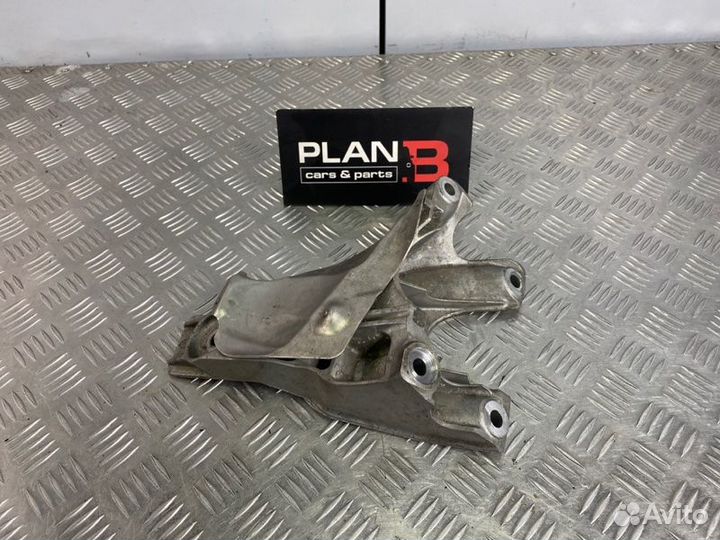 Кронштейн двигателя правый Bmw 5 E60 N52B25AF