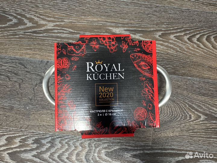 Кастрюля с крышкой