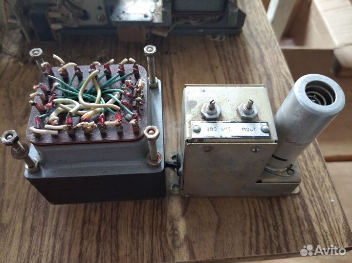 Трансформаторы от самописца, транзисторы, диоды