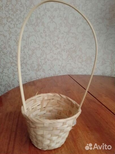 Изделия из соломки, можжевеловых спилов