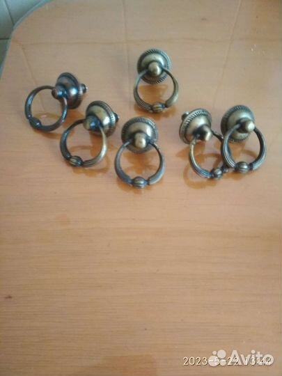 Мебельные ручки