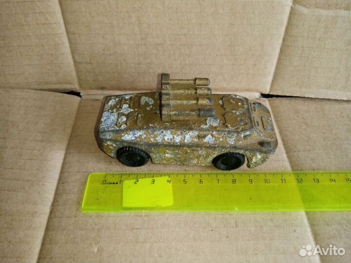 Игрушка бтр СССР