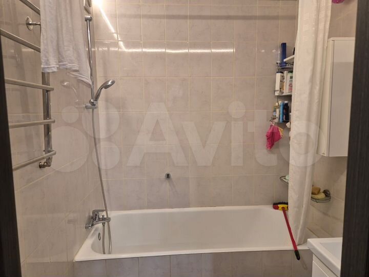 2-к. квартира, 68 м², 6/17 эт.