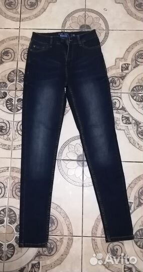 Джинсы, штаны, платья, кофта, кардиган, желктка