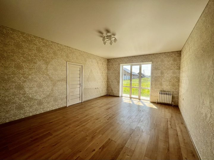 Коттедж 90 м² на участке 10 сот.