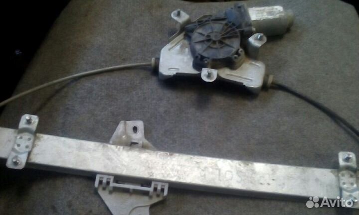 Стеклоподьемник передний правый Hyundai Solaris