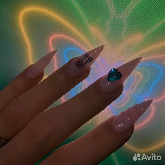 Маникюр на дому