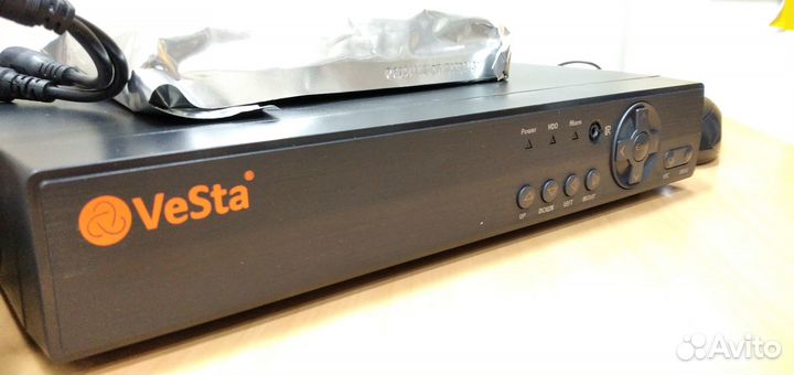 Комплект видеонаблюдения: 4 камеры AHD 2Мп, HVR