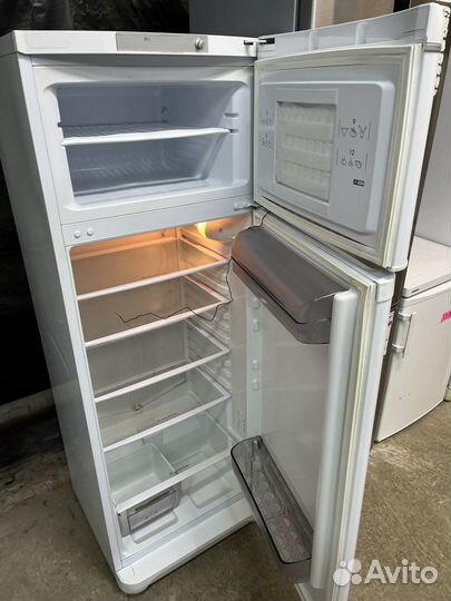 Холодильник hotpoint ariston 165см