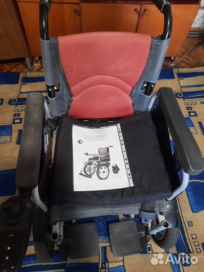 Инвалидная коляска с электроприводом