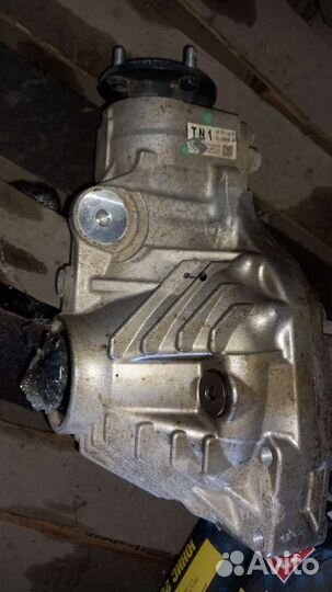 Передний редуктор (мост) Toyota Land Cruiser 200