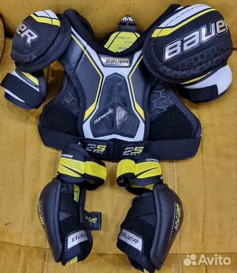 Нагрудник хоккейный и налокотники bauer детский