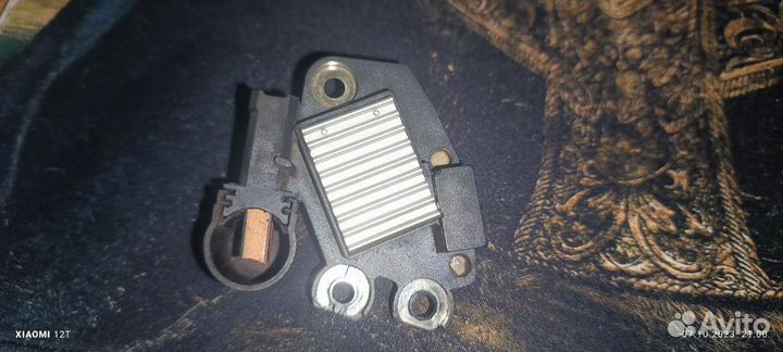 Регулятор напряжения Mobiletron