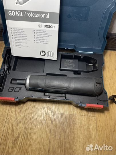 Аккумуляторная отвертка Bosch GO kit