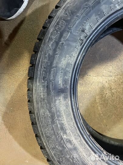 Nokian Tyres Hakkapeliitta 7 SUV 225/65 R17 106T