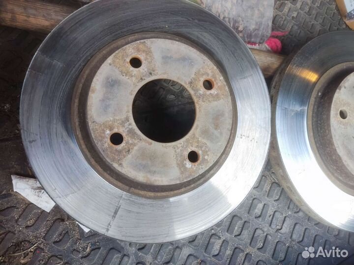 Диски тормозные Nissan 40206EM10A перед пара