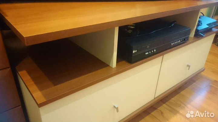 Тумба под телевизор