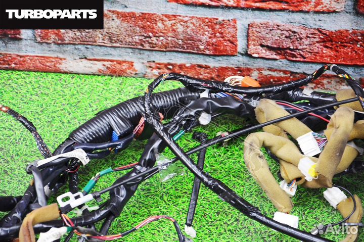 Коса салона Nissan X-Trail NT30 QR20DE 2005